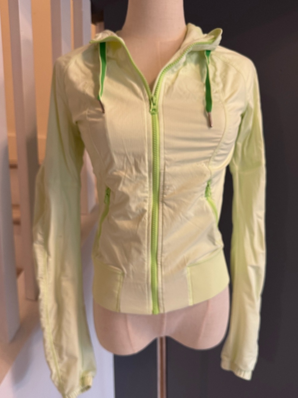 Lululemon Street to Studio Jacket – Faded Zap | Rare Discontinued 2013 Colour